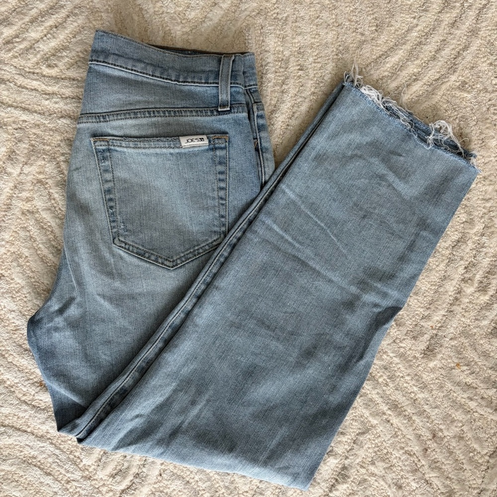 Joe’s Jeans High-Rise Straight Leg Light Wash Denim | Size 27 / Size 4